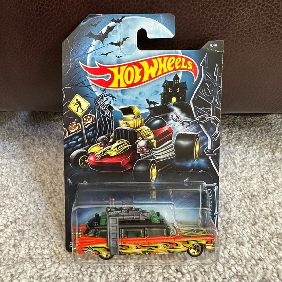 Hot Wheels 2014 Happy Halloween Die Cast Car Set - Picture 3 of 8